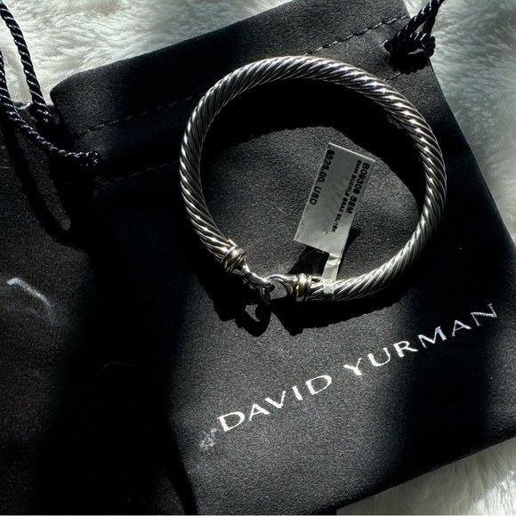 BNWT. David Yurman Cable/Buckle Bracelet - Silver with 18k - Size Medium - Picture 1 of 3